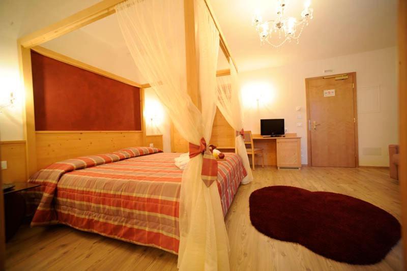 Casez Apparthotel San Zeno  Room photo